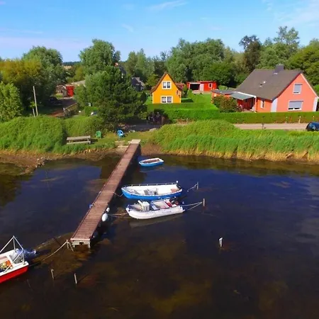 Kubis Modern Retreat Casa de Férias